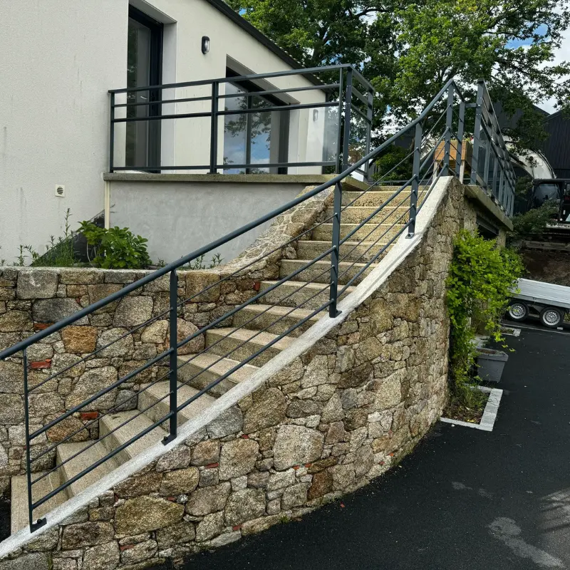garde corp escalier Garde-corps métallique sur mesure en Vendée